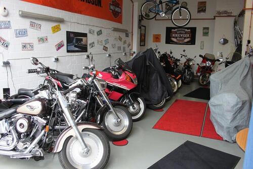 Foto - Du suchst für die Wintermonate einen trockenen Motorradstellplatz
