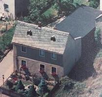 Wohnhaus mit Nebengelass - 40.000,00&nbsp;EUR Kaufpreis, ca.&nbsp; 108,00&nbsp;m&sup2; in Weischlitz (PLZ: 08538)