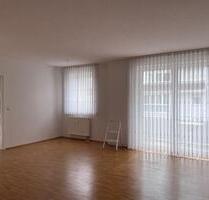 Schöne drei Zimmerwohnung - 370.000,00&nbsp;EUR Kaufpreis, ca.&nbsp; 81,00&nbsp;m&sup2; in Bad Abbach (PLZ: 93077)