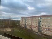 Foto - 3 Raum-ETW mit Einbauküche, Balkon und Stellplatz