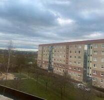 3 Raum-ETW mit Einbauküche, Balkon und Stellplatz - Gera Bieblach-Ost