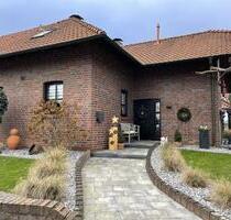 Gehobenes Zweifamilienhaus im Landhausstil - Schwalmtal