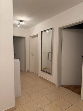 Foto - 3 Zimmer Erdgeschosswohnung - 830,00 EUR Kaltmiete, ca.  95,50 m²