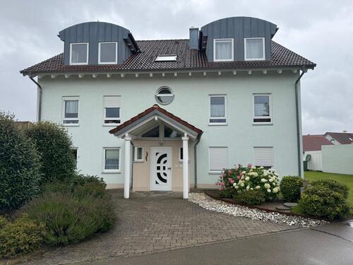 Foto - Modern wohnen auf zwei Ebenen – helle 4-Zimmer-Maisonette in Neresheim-Elchingen mit EBK, Garage & Stellplatz