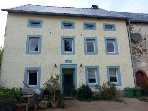 Foto - Teilrenoviertes Bauernhaus, Offenstall, ca.3,5ha Wiese, nahe Lux.