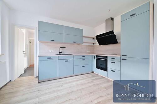 Foto - WOW mit Einbauküche! 2,5 Zimmer Wohnung in Thalheim, bodenebene Dusche, renoviert, mit Stellplatz