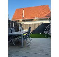 Charmante 3,5-Zimmer-Maisonette-Wohnung mit Garten und Garage - Schwetzingen