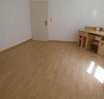 Modernisierte gemütliche 2 Zimmer-Wohnung mit Einbauküche und Dusche direkt in der Fußgängerzone! - Hameln