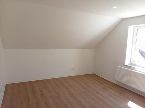 Foto - 1 Zimmer Dachgeschoßwohnung in Schiffweiler