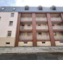 Helle 2–ZKB–Balkonwohnung im Dachgeschoss mit Einbauküche zu vermieten! - Wilhelmshaven