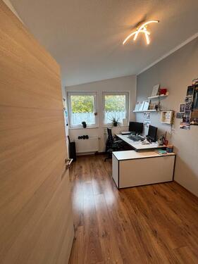 Foto - *Einzug sofort möglich* - 4-Zimmer-DG Wohnung mit Loggia