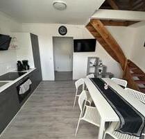 Stilvoll und stadtnah: Helle 3-Zimmer-Maisonette-Wohnung in ruhiger Lage - Oberhausen Osterfeld