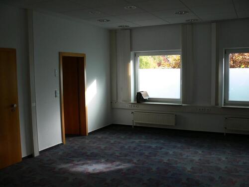 Foto - 8 Zimmer Einfamilienhaus zur Miete in Bad Salzdetfurth