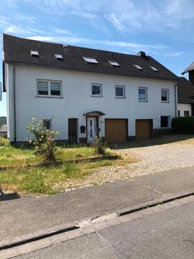 Foto - Einfamilienhaus mit Einliegerwohnung