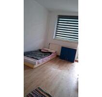 Möblierte 1 Zimmer wohnung mit Balkon und Küche - Magdeburg Hopfengarten