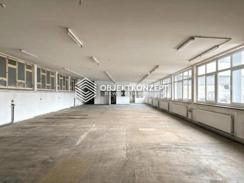 Foto - Provisionsfreie Gewerbehalle mit top Infrastruktur: Büro, Sozialräume, Starkstrom & Parkplätze