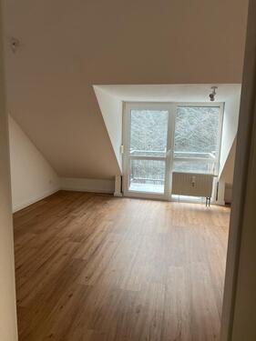 Foto - Ideal für Pendler: frisch renovierte, gemütliche Wohnung