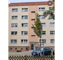 Frisch Renovierte 3 Zimmerwohnung mit Einbauküche - Merseburg