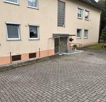 Verkaufen eine Eigentumswohnung in Arzberg, mit Garage und Garten