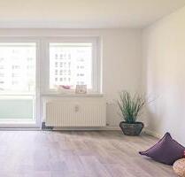 Wunderschöne Erdgeschosswohnung mit Einbauküche und Balkon - Chemnitz Kapellenberg