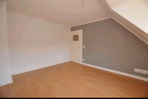 Foto - Helle 2-Zimmer DG Wohnung in der List, 45 qm