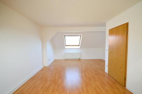 Foto - Dachgeschoss 1-Raum - Gemütlich & Hell.