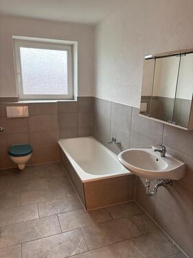 Foto - 3-Zimmer-Wohnung mit Balkon, Küche Neu, Bad Neu– 76 m²