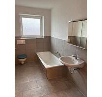 3-Zimmer-Wohnung mit Balkon, Küche Neu, Bad Neu– 76 m² - Sehnde