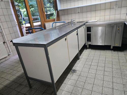 Foto - Gastronomie aufräumen - 100,00 EUR Kaltmiete,