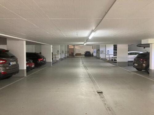 Foto - Tiefgaragenstellplatz RV Holbeinstraße 38
