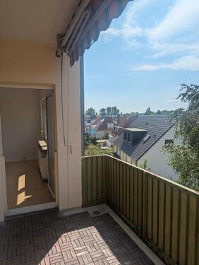 Foto - Stilvolle, gepflegte 3-Zimmer-Wohnung mit Loggia und Einbauküche