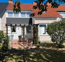Reihenhaus in bester Lage - 180.000,00&nbsp;EUR Kaufpreis, ca.&nbsp; 105,00&nbsp;m&sup2; in Duderstadt (PLZ: 37115)