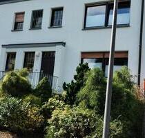 EG-Wohnung-100 qm-ruhige Lage-Garten-Terrasse etc. - Bochum Eppendorf