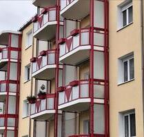 Helle 3-Raum-Wohnung mit Balkon, Stellplatz & Blick über Rochlitz