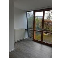 Helles EG-Appartement mit Terrasse & bodentiefen Fenstern in zentraler Lage von Niederkassel