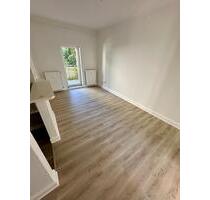 2 Zi. Hinterhaus, Feldstadt, sehr ruhig, Balkon, renovert ab sof. - Schwerin