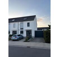 Familienfreundliches Einfamilienhaus (2021) 130m², 5,5 Zimmer - Bedburg