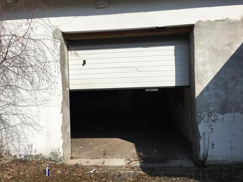 Foto - Garagenplatz in Sammelgarage - 45,00 EUR Miete,