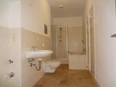 Foto - 3 Raumwohnung mit Balkon, Bad mit Wanne und Dusche