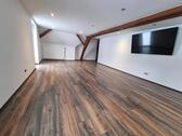 Foto - vermiete 135qm Wohnung - 665,00&nbsp;EUR Kaltmiete, ca.&nbsp; 135,00&nbsp;m&sup2;