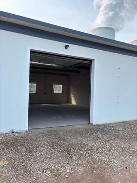 Foto - Hallen Lager Gewerbe Garagen Produktion Freiflächen Büros