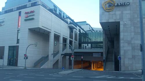 Foto - Parkplatz direkt beim Milaneo, Stuttgart