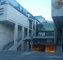 Parkplatz direkt beim Milaneo, Stuttgart