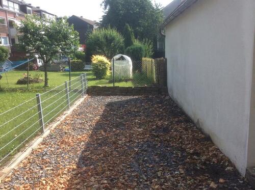 Foto - Geschützter Stellplatz für Wohnwagen, Wohnmobil, Anhänger, Boot