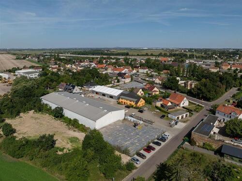 Foto - Vermietung einer attraktiven Hallenfläche 250 m² + 1Freifläche (2000m²) Nutzungsart auf Anfrage