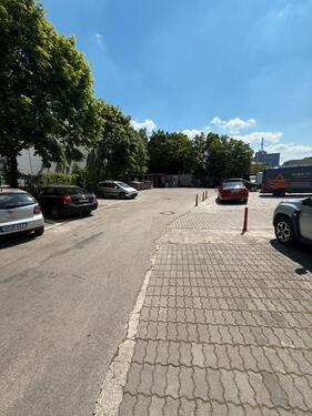Foto - Biete Parkplätze zum anmieten - 100,00&nbsp;EUR Miete,