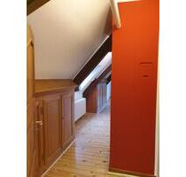 Helle 2-Zimmer-Dachgeschosswohnung (ca. 60 m²) – ideal für Single - Hellenthal