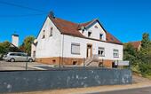 Foto - Freistehendes Zweifamilienhaus in Mitlosheim