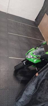 Foto - Stellplatz Motorrad 6 Monate trocken kameraüberw Winterquartier