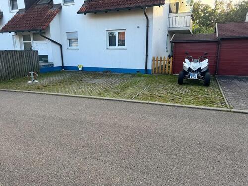 Foto - Außenstellplatz zentral in Nersingen ab sofort